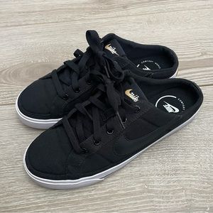 Nike court legacy mule shoes size 8